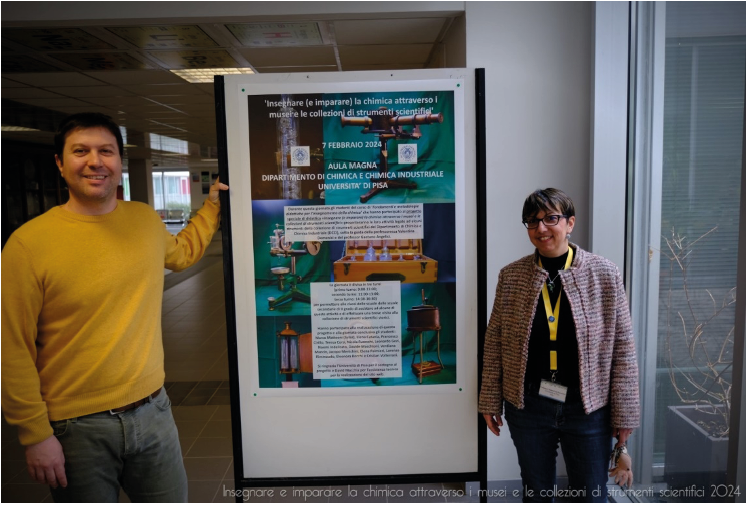 Immagine che contiene vestiti, persona, Viso umano, poster
Il contenuto generato dall'IA potrebbe non essere corretto.